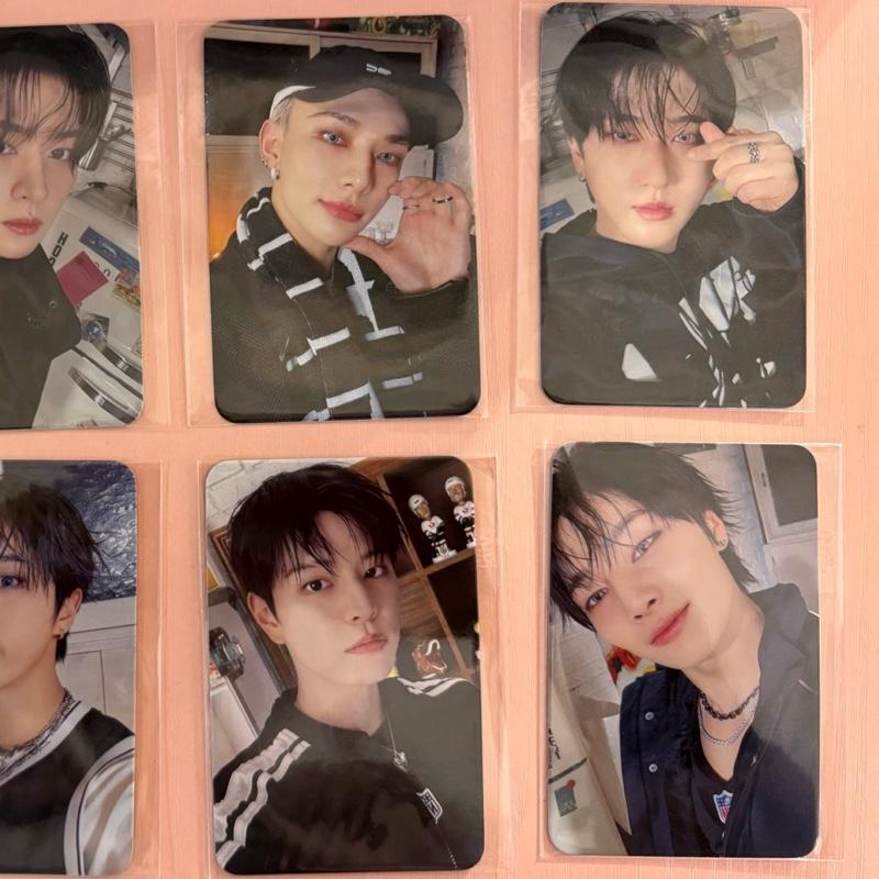 Official Stray Kids Photocards